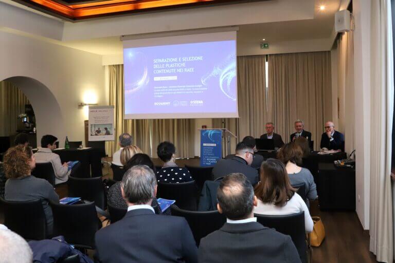 “L’economia circolare nei rifiuti elettronici: il miglioramento del recupero delle plastiche nei RAEE”.